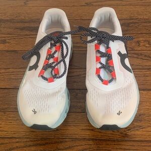 Men’s On Running White Sneakers with Coral and Black Details size 8.5